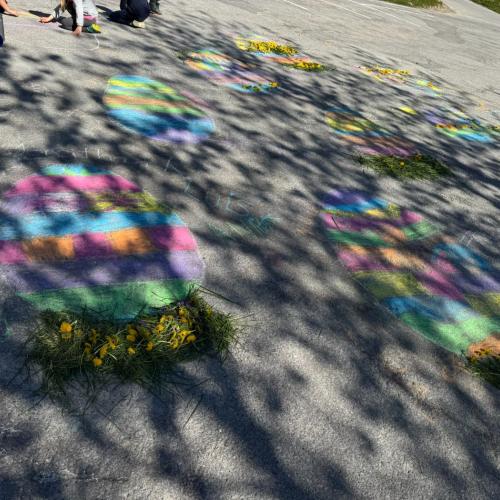 viele bunte Ostereier