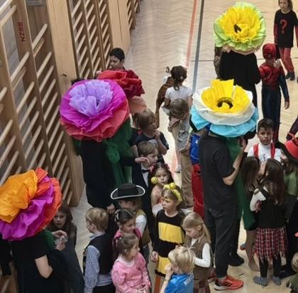 Bunte Kinderdisco im Turnsaal